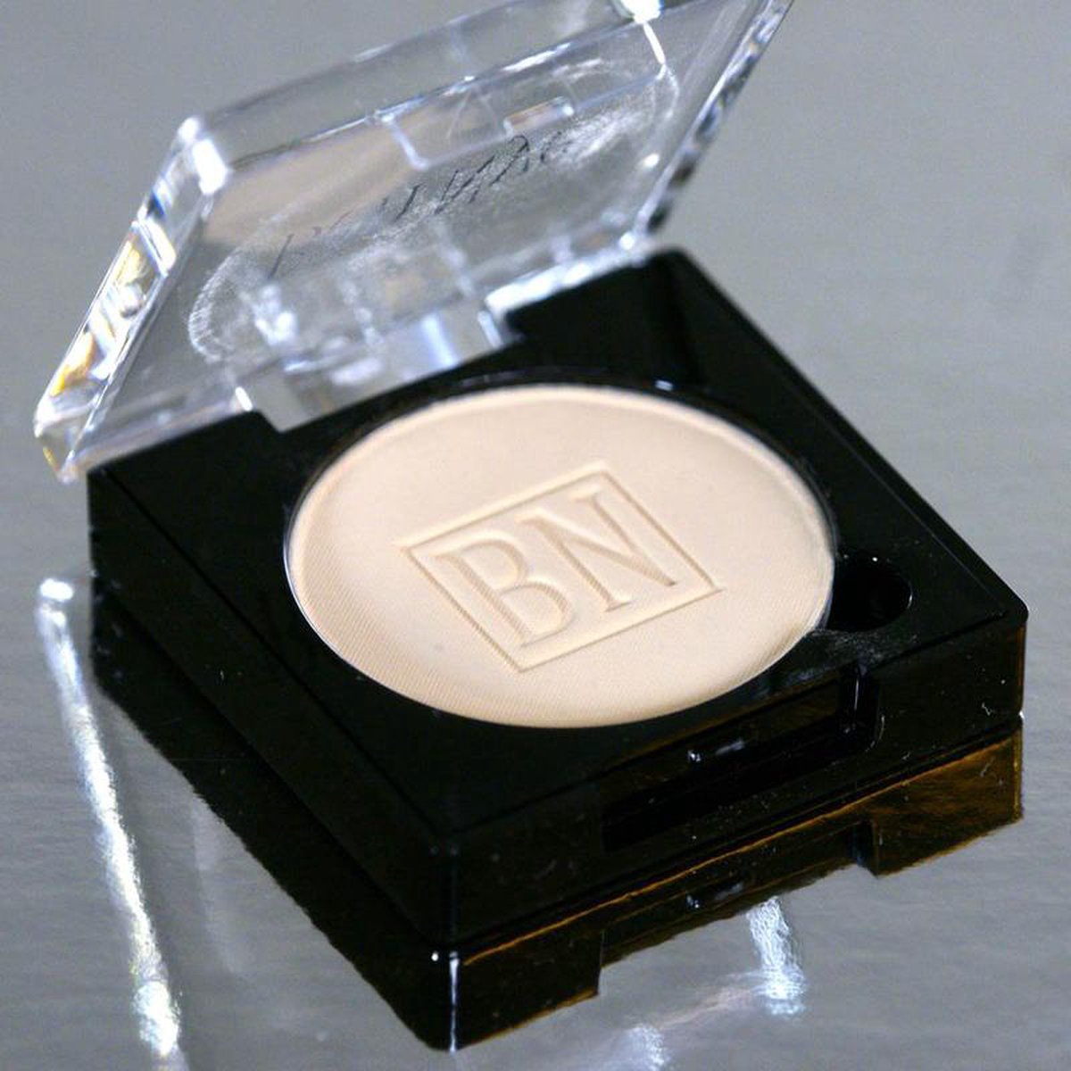 shell-pressed-eye-shadow-14oz