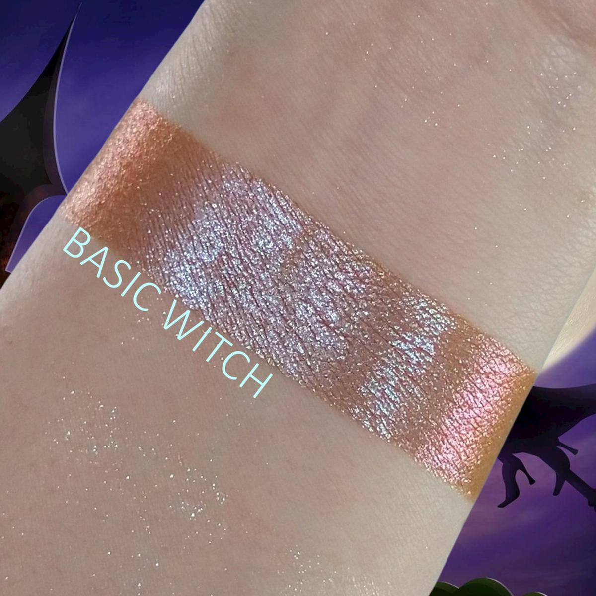 basic-witch-duo-chrome-shifting-eyeshadow