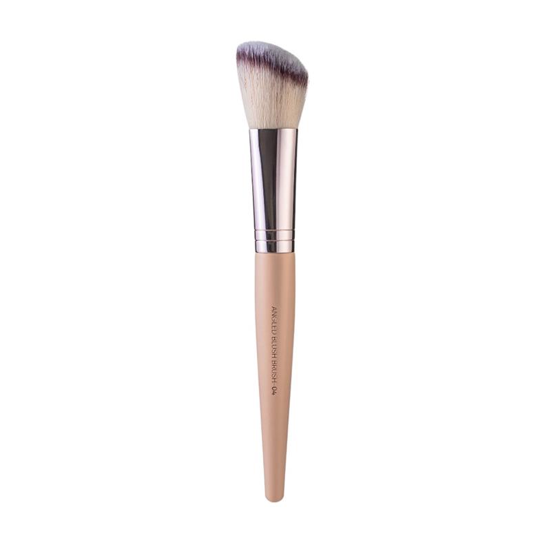 neverti-angled-blush-brush