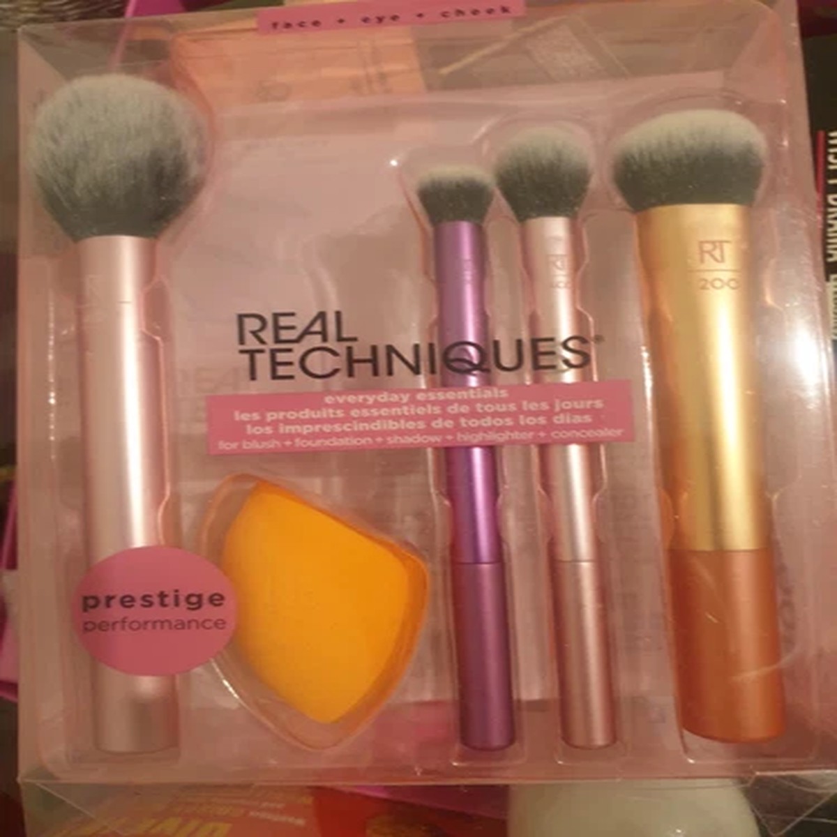 real-techniques-everyday-essentials-brush-set