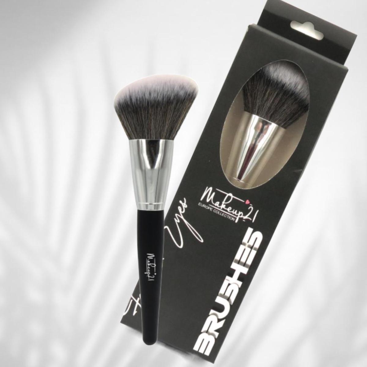 makeup21-angle-blusher-brush-b08