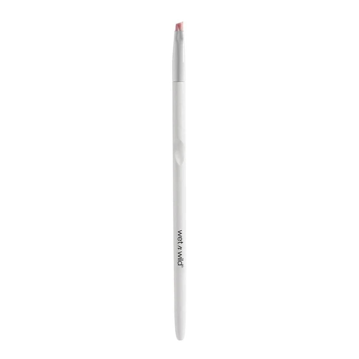 angled-liner-brush