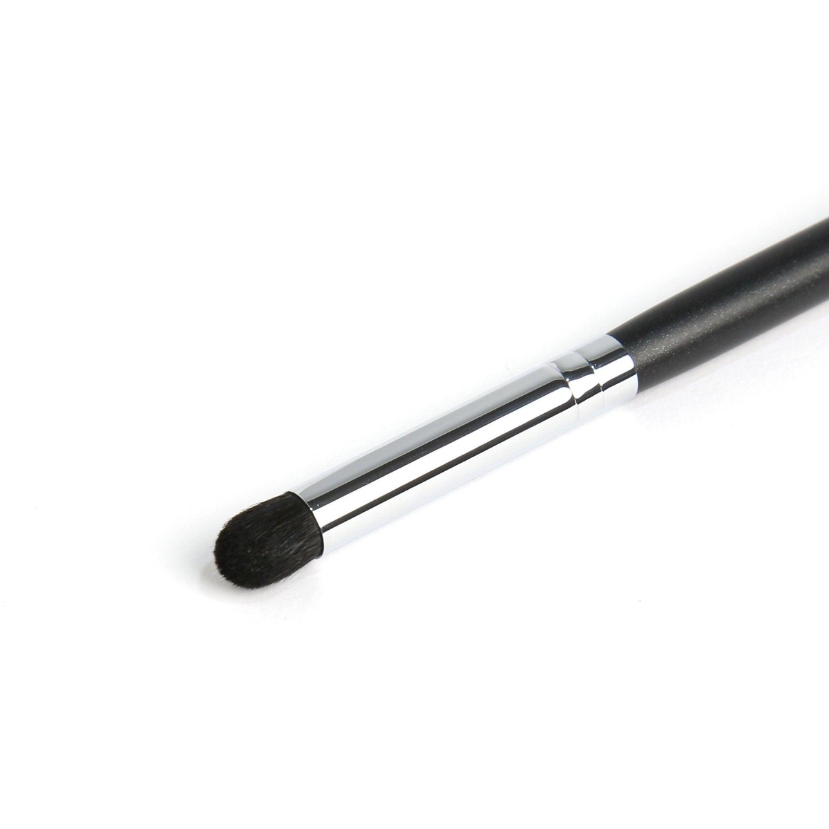 small-chisel-bebella-makeup-brush